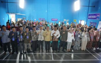 BGN Gandeng Komisi IX DPR RI Sosialisasikan Program Makan Bergizi Gratis di Aikmel dan Suela
