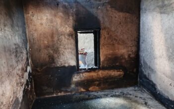 Rumah Warga di Lembar Selatan Ludes Dilalap Api, Kerugian Ditaksir Capai Puluhan Juta Rupiah