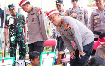 Wakapolri Semringah Berbagi Kebahagiaan, Tebar Senyum dan Semangat untuk Anak-Anak Semarang dalam Bakti Sosial