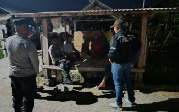 Polsek Gerung Intensifkan Patroli Kamling dan Kandang Kolektif di Desa Kebon Ayu