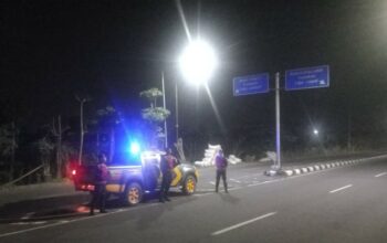 Tingkatkan Keamanan, Polres Lombok Barat Intensifkan Patroli Blue Light di Jalur Bypass BIL II