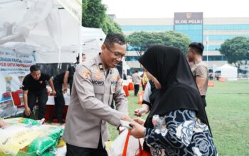 Polri Gelar Gerakan Pangan Murah di Jakarta Timur