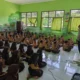 Edukasi Polsek Sekotong di SDN 9 Buwun Mas, Sentuh Hati Siswa