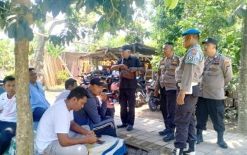 Polisi dan Warga Lembar Kompak Wujudkan Lingkungan Aman