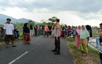 Nyongkolan Suku Sasak di Kuripan: Polisi Urai Kepadatan Lalin